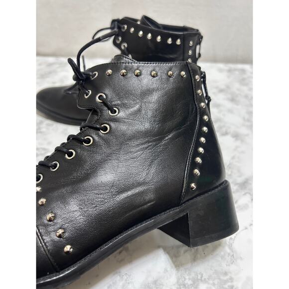 Stuart Weitzman Lashease Blk Leather Studded Ankle Boots 8.5 Lace Up Moto Grunge - Picture 11 of 11